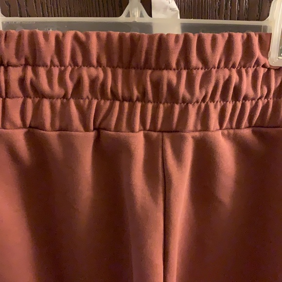 Fabletics Sweatpants - Picture 8 of 9